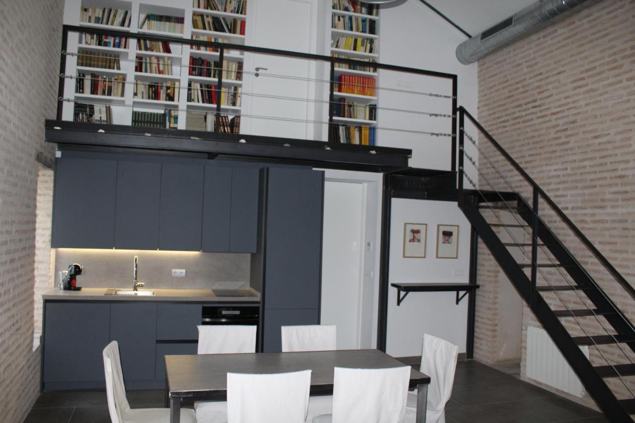 Cozy & Modern Apartment Hombre De Piedra Sevilla Exteriér fotografie